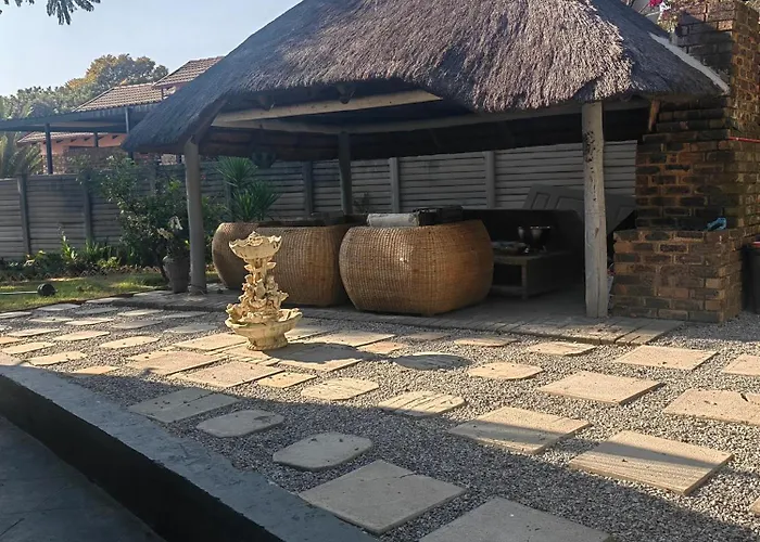 Choosers Express Boutique Hotel And Spa - Room 2